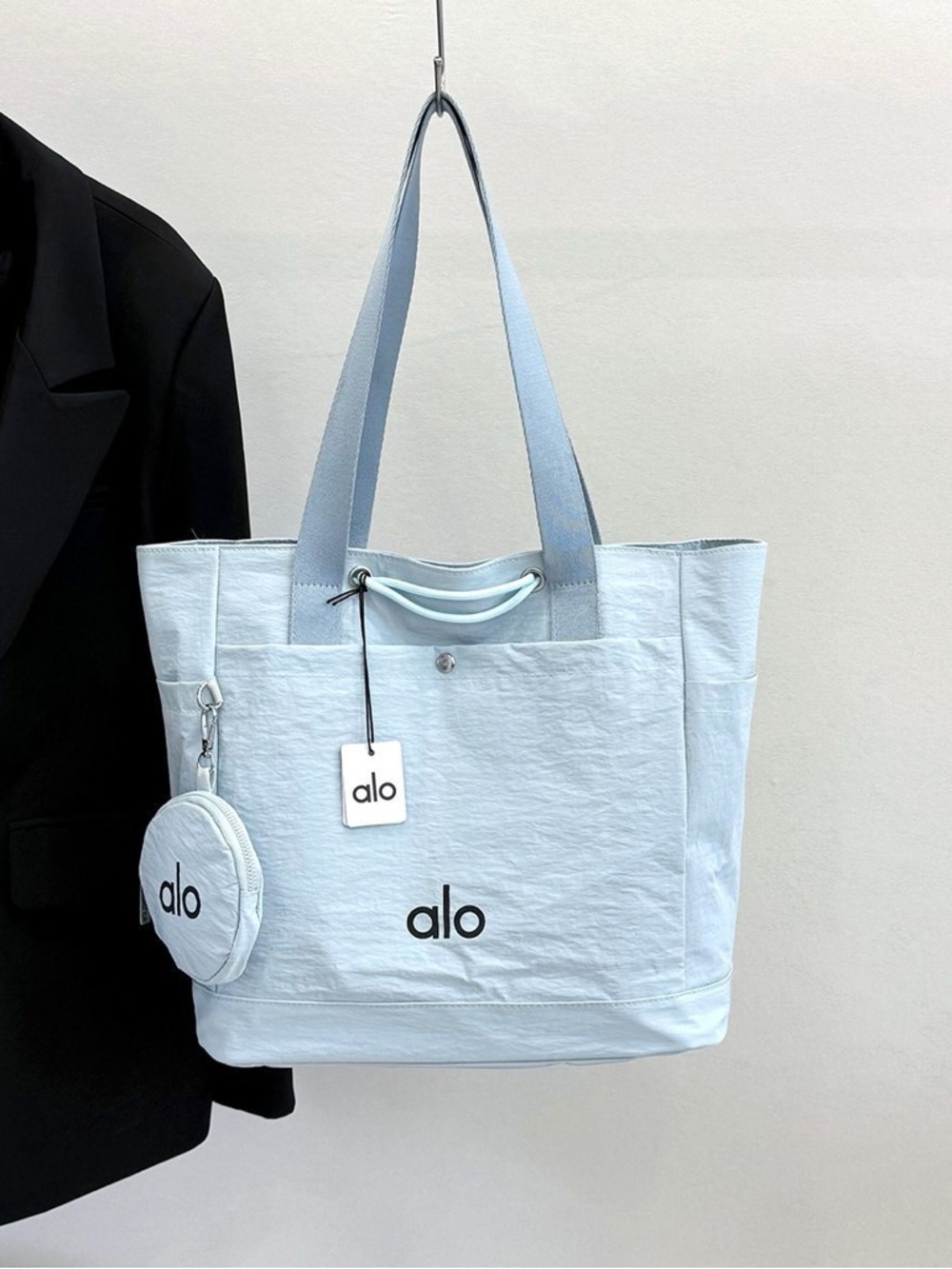 ALO Yoga Pale Blue Everyday Tote with Coin Pouch - Picture 2 of 2